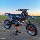 🟠⚫️ KTM 300 EXC TPI 2019 Six Days 🔥

#gotamdesign #moto #ktm #husqvarna #yamaha #kawasaki #suzuki #honda #beta #derbi #sherco #fantic #gilera #rieju #bikelife #supermot #motocross #enduro #50cc #85cc #125cc #250cc #300cc #450cc #500cc #2stroke #4stroke #ride #grenzgaenger #chrome