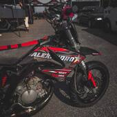 🔴⚫️ SDR 2022 🔥

#gotamdesign #moto #ktm #husqvarna #yamaha #kawasaki #suzuki #honda #beta #derbi #sherco #fantic #gilera #rieju #bikelife #supermot #motocross #enduro #50cc #85cc #125cc #250cc #300cc #450cc #500cc #2stroke #4stroke #ride #grenzgaenger #chrome